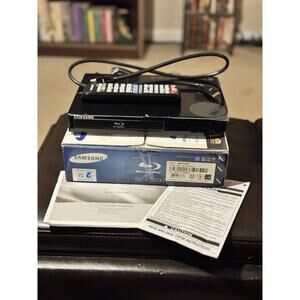 Samsung BD-F5700 Blue Ray/DVD/CD Player HD 1080p Wi-Fi HDMI - Open Box - Tested